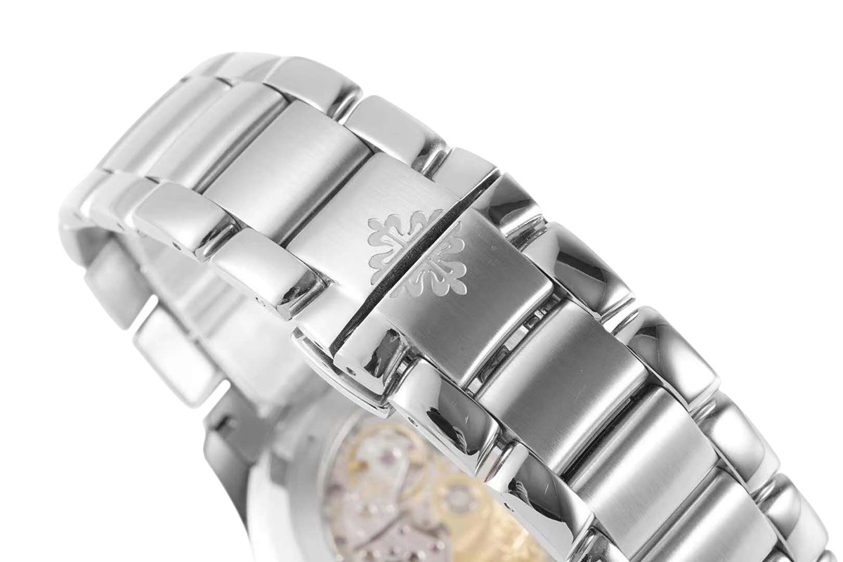 Aquanaut 5167/1A-001 Black Dial in Steel on Bracelet