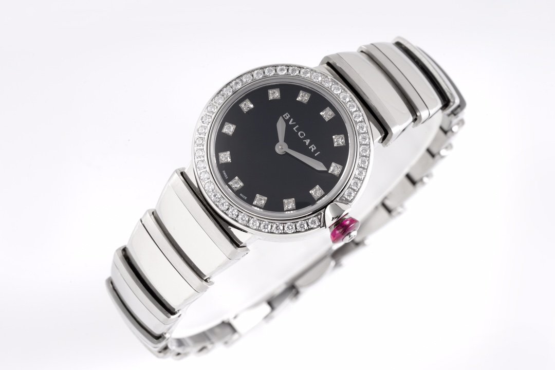 Lvcea Black Dial in Steel with D1am0nd Bezel