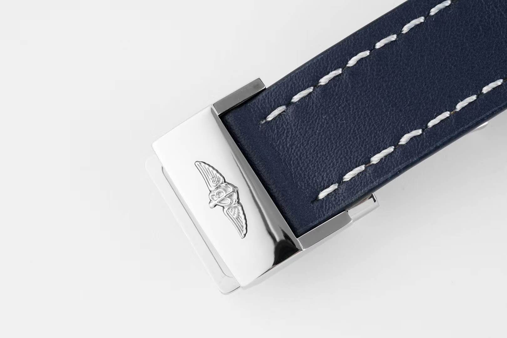 Navitimer 01 Chronograph Blue Dial in Steel