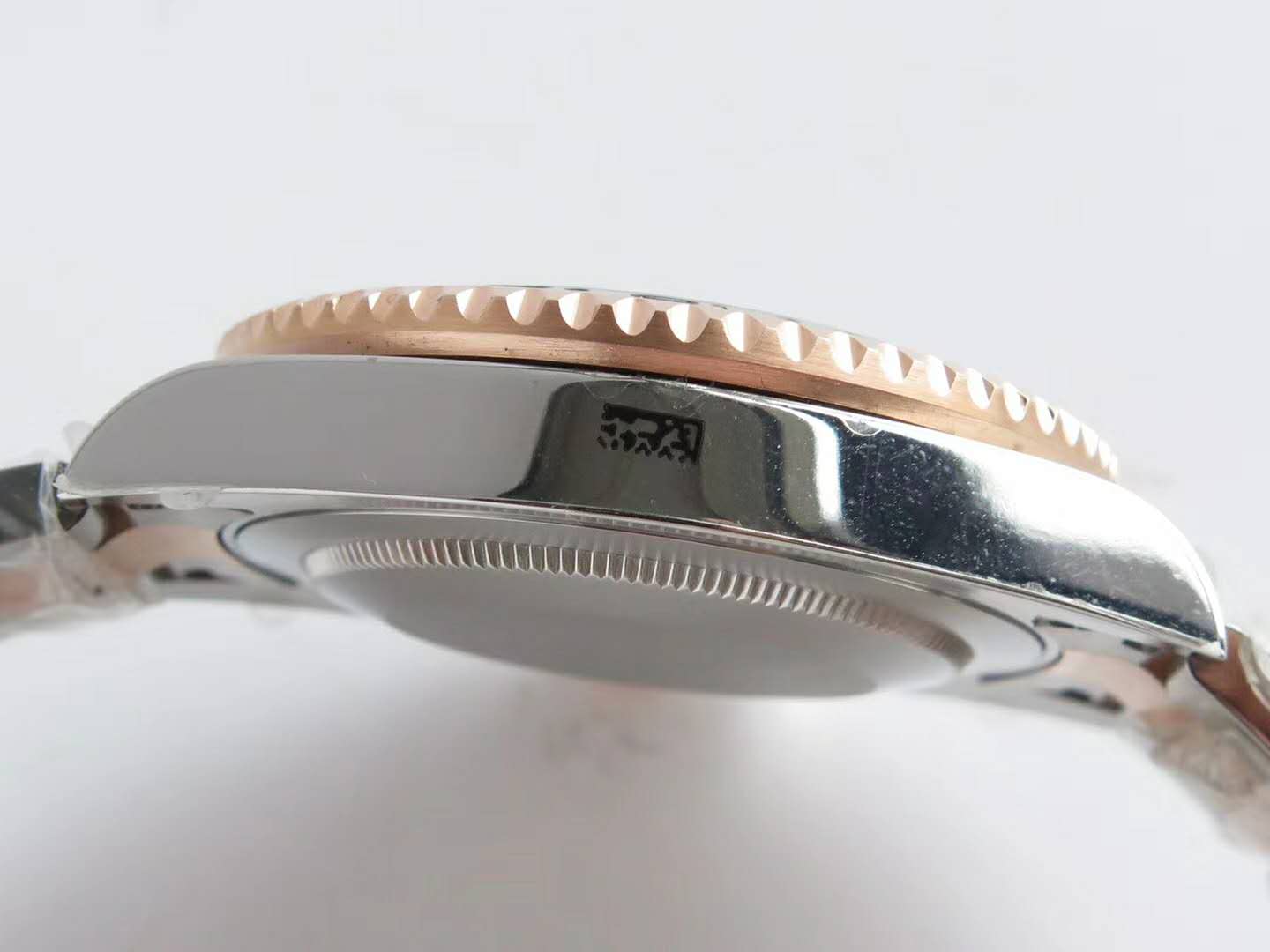 GMT Master II 126715 CHNR “Rootbeer” in Rose Gold and Steel